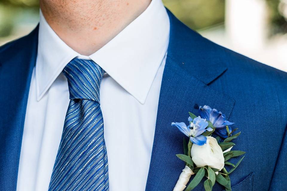 Groom's boutonniere