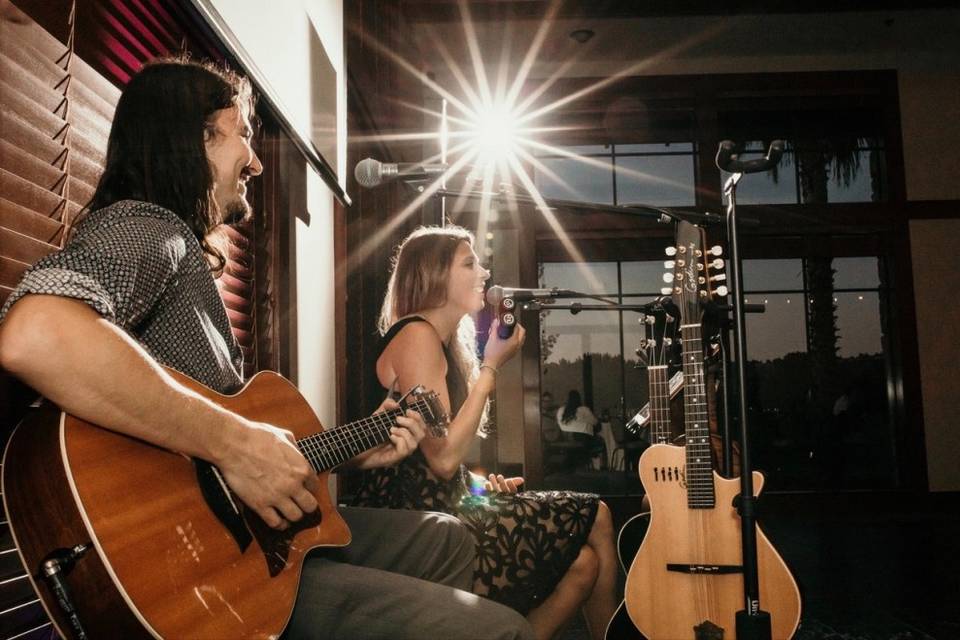 Acoustic duet