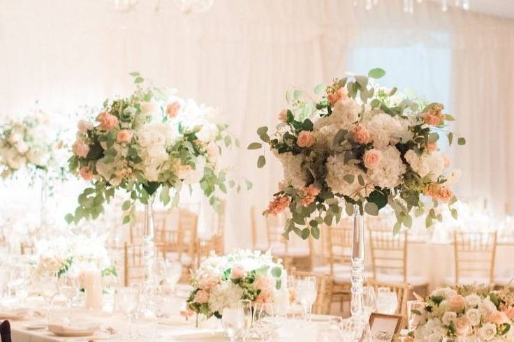 Bright pink reception