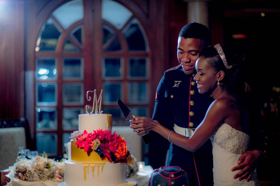 Cake at Westbury Manor