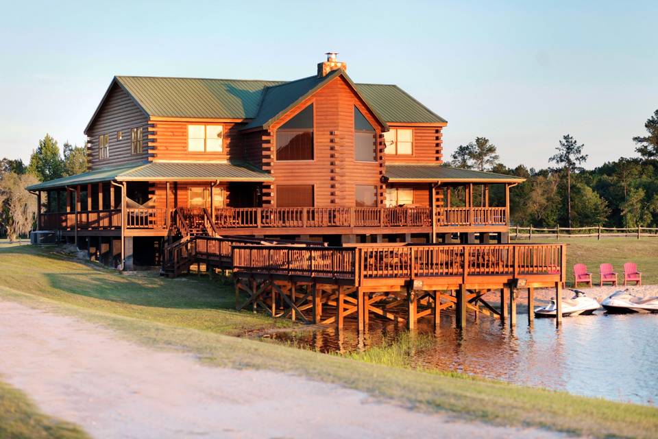 Exterior view of Forrest Pond Lodge