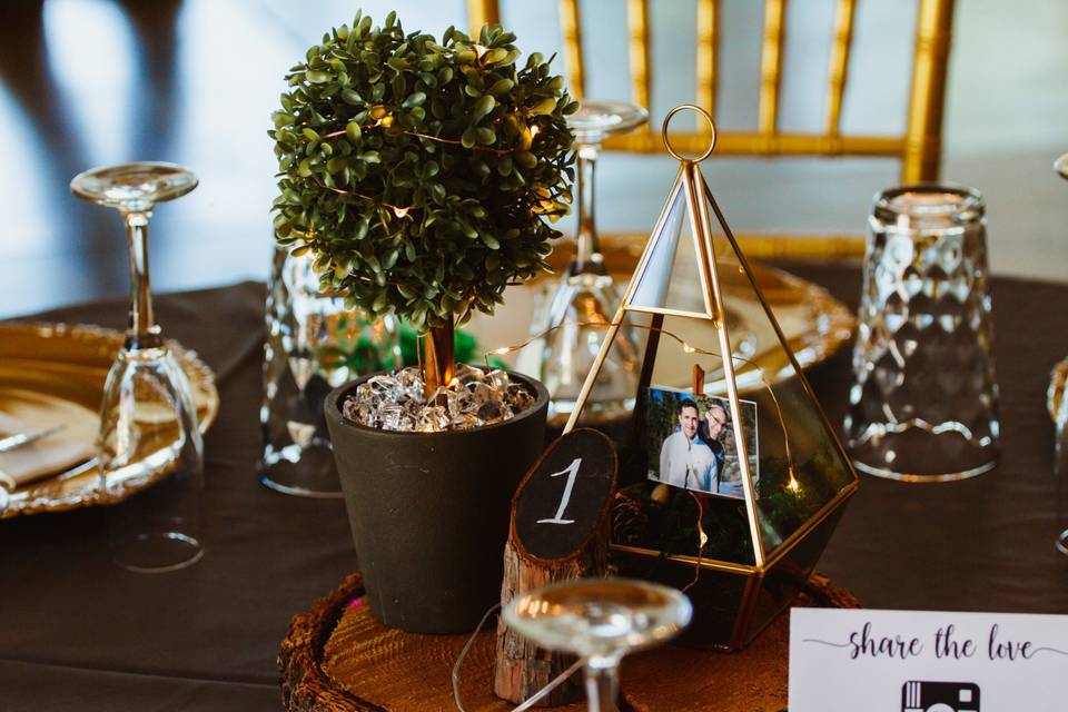 Elegant table decor