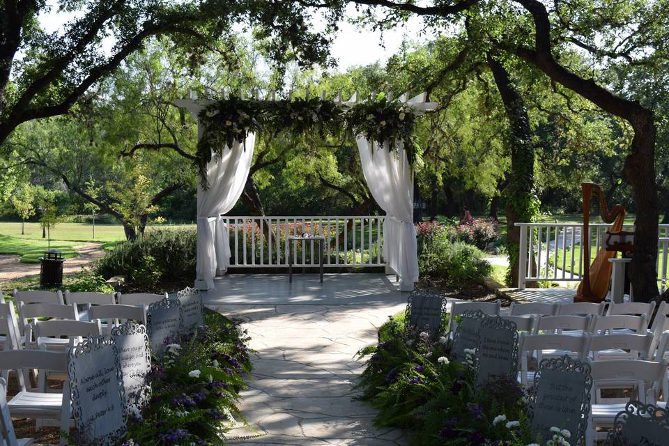 Gardens at Old Town Helotes