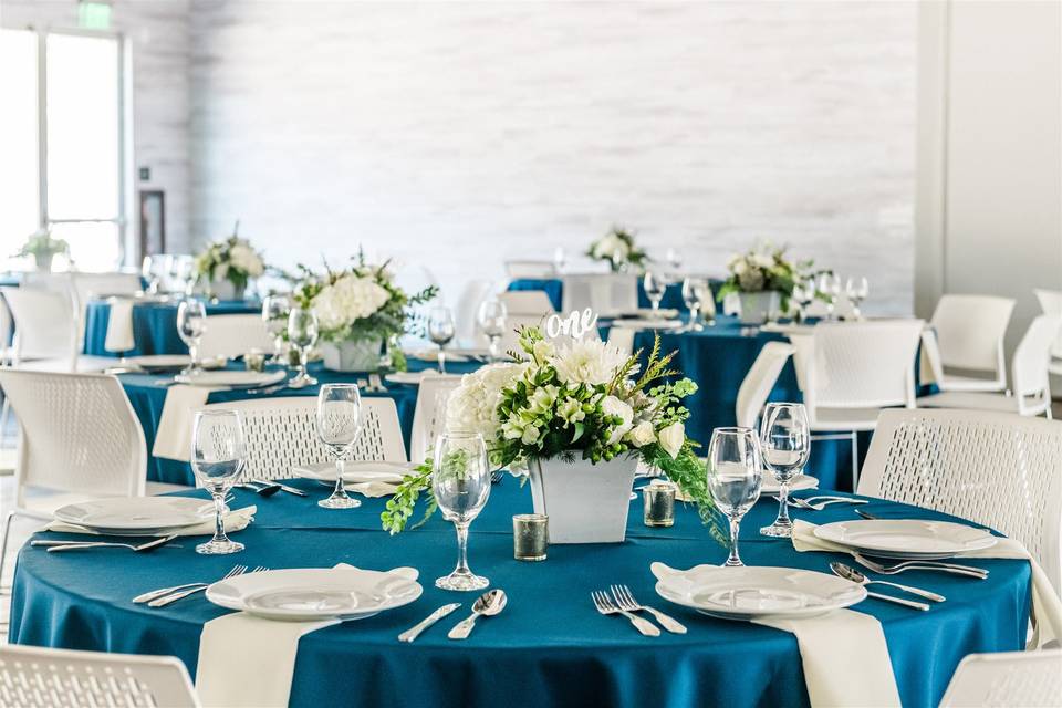 Navy Linens