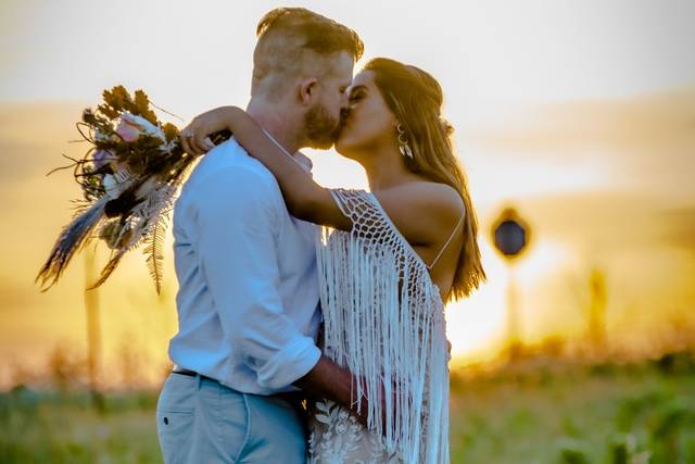 You may kiss the bride!
