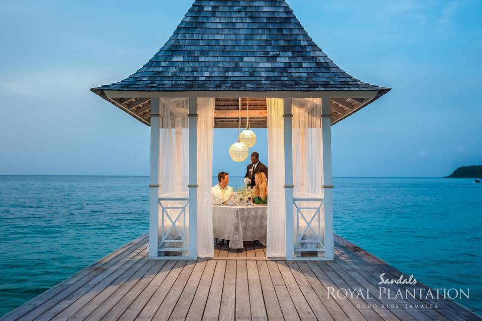 Exquisite Destination Weddings & Honeymoons