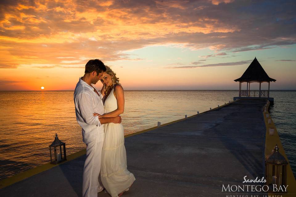 Exquisite Destination Weddings & Honeymoons