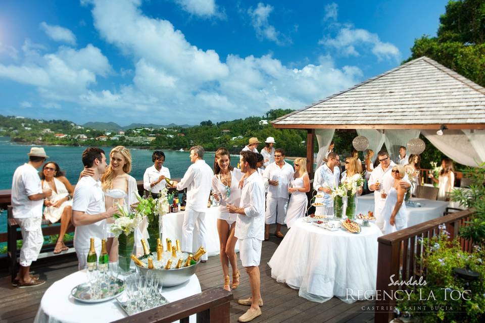 Exquisite Destination Weddings & Honeymoons