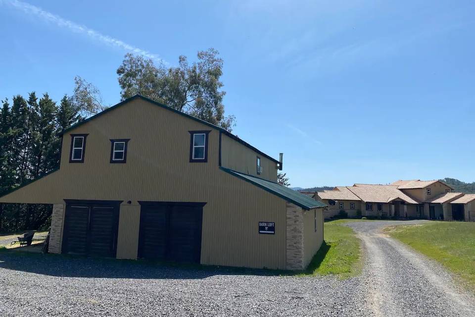 Barn Loft, Lounge and Ranch