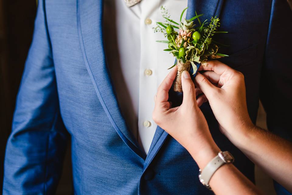 Boutonniere wearing | Photo by Matthew Doudt Photography