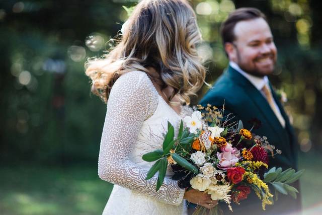 Autumn Bride at Hasbrouck Hous