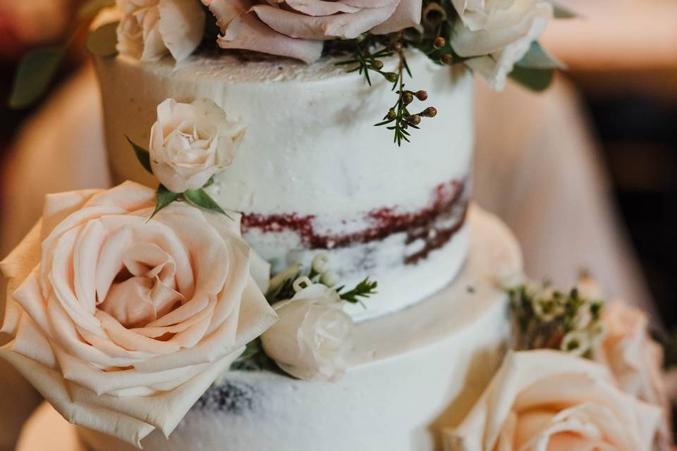 Floral cake decor