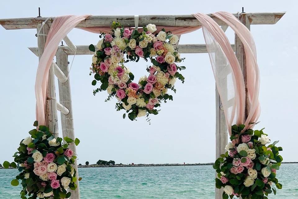 Beach Arch decor