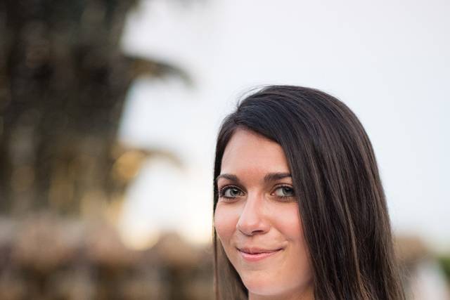 Anna Zoldesy, Queen Bee