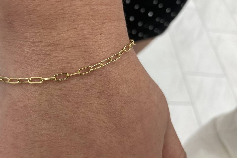Gold Thick Paperclip Bracelet