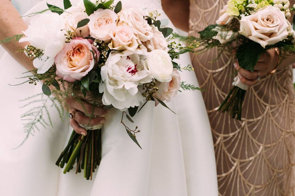 Brilliant blooms tell a story - KENDRA JONES PHOTOGRAPHY