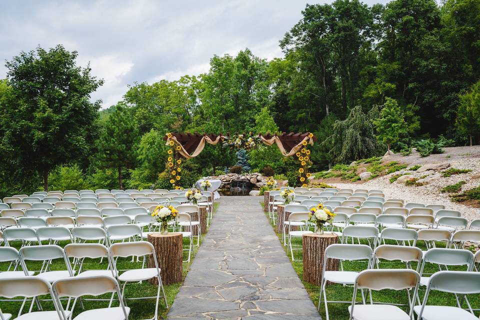 House Mountain Inn Ceremony