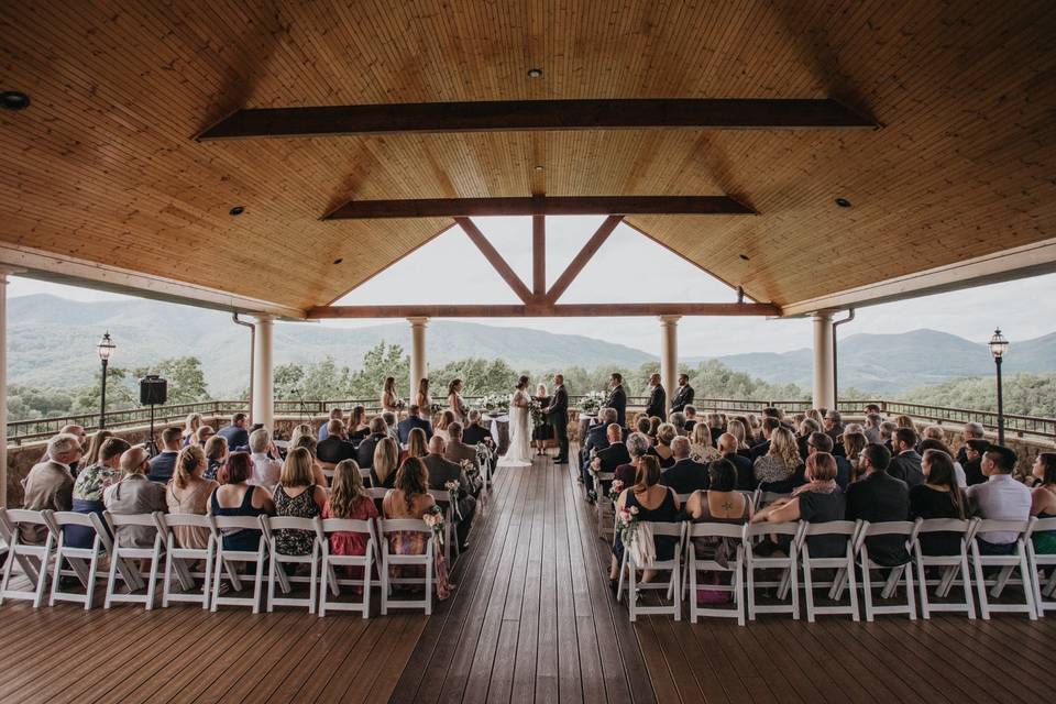 Ceremony at Irvine Estate