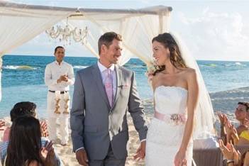 Karisma Resorts Beachfront Wedding