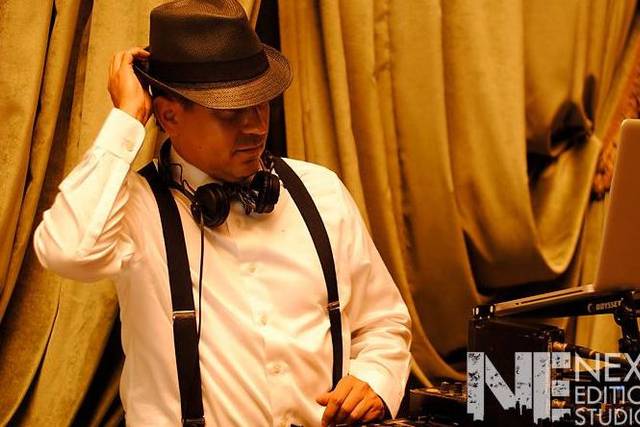 DJ Willie Soundz
