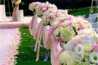 Flower aisle marker