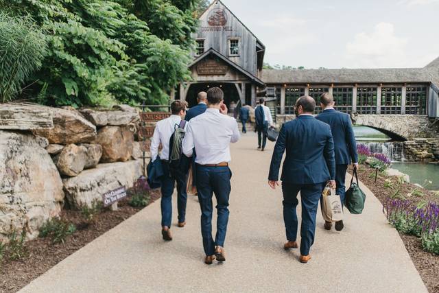 Dogwood Canyon Nature Park - Venue - Lampe, MO - WeddingWire