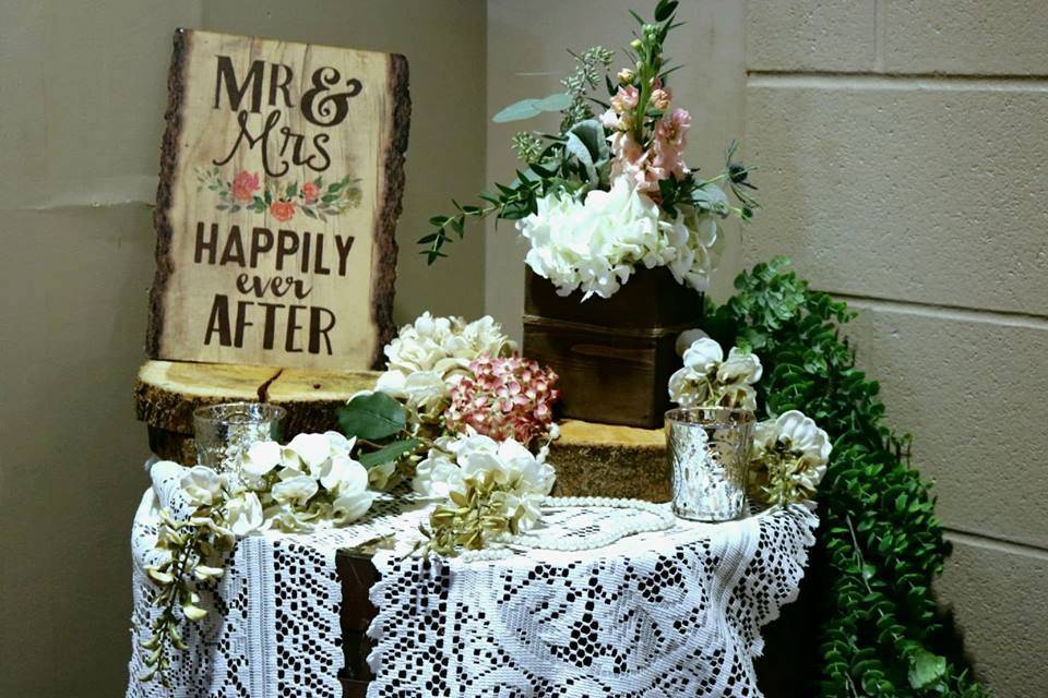 Odds & Ends Event Decorating