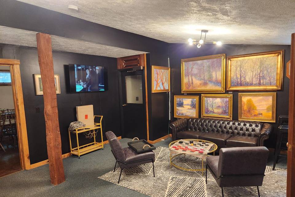 Groom's Room