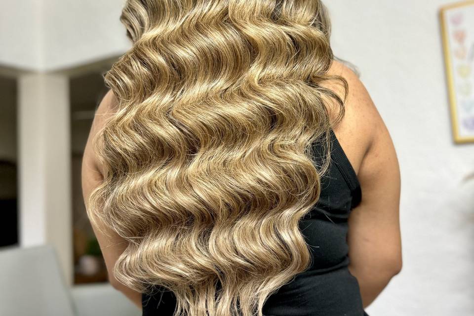 Glam Waves