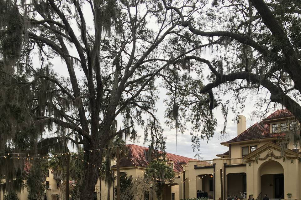 The West Veranda & Patio