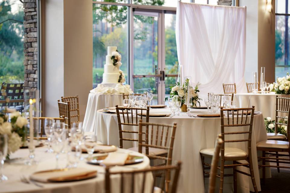 Cake table