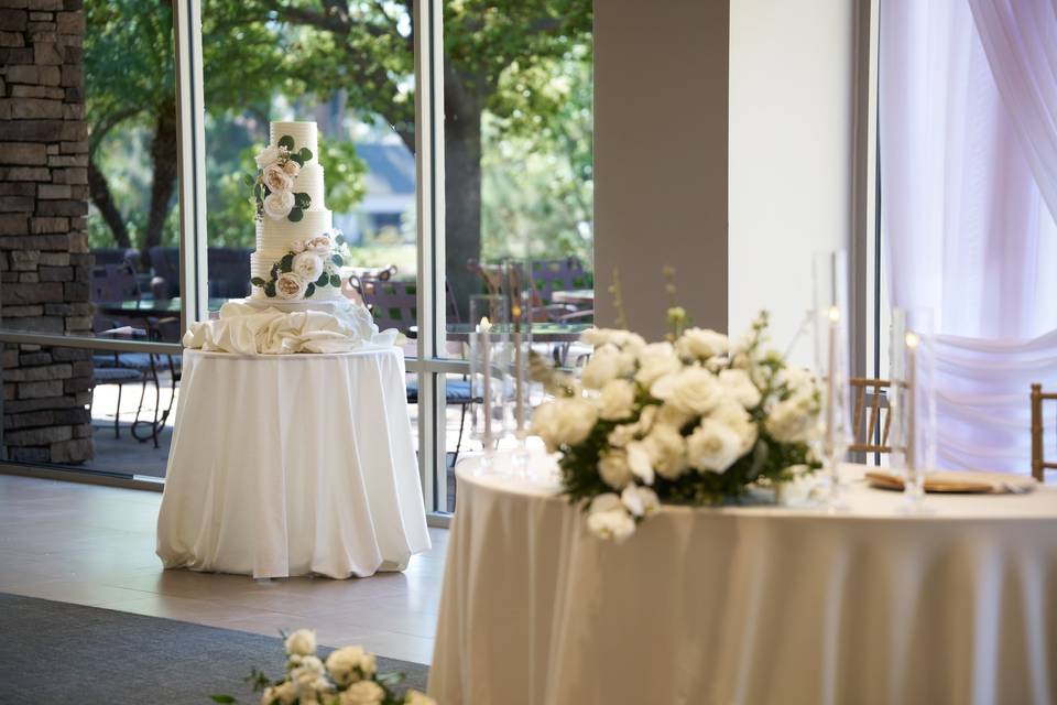 Sweetheart and cake table