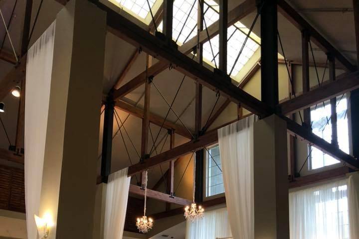 Exposed beams