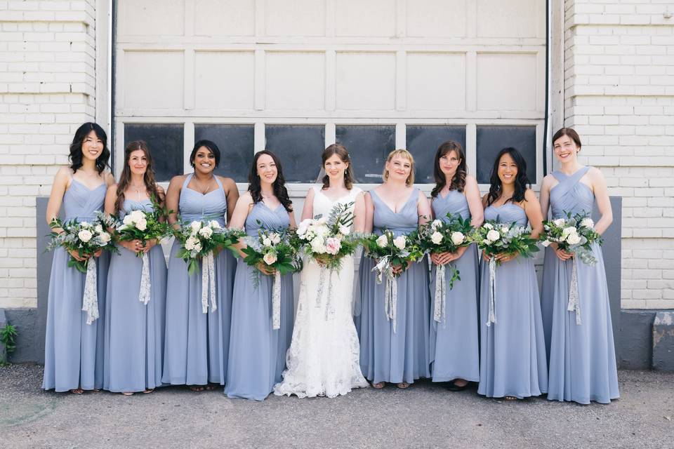 ]Bride and her bridesmaids