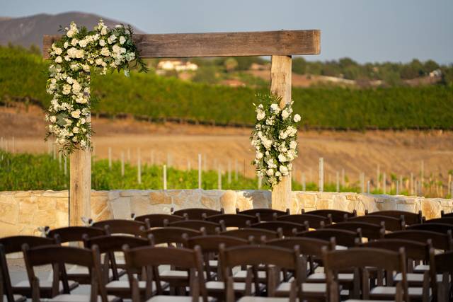 Truffle Pig Winery by Wedgewood Weddings