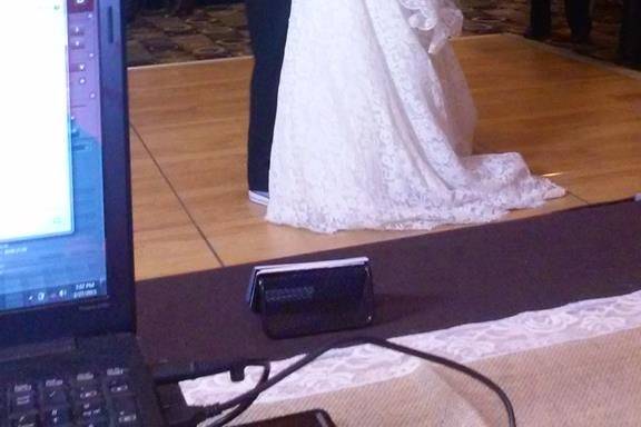 Carry On Wedding and Karaoke DJ Services