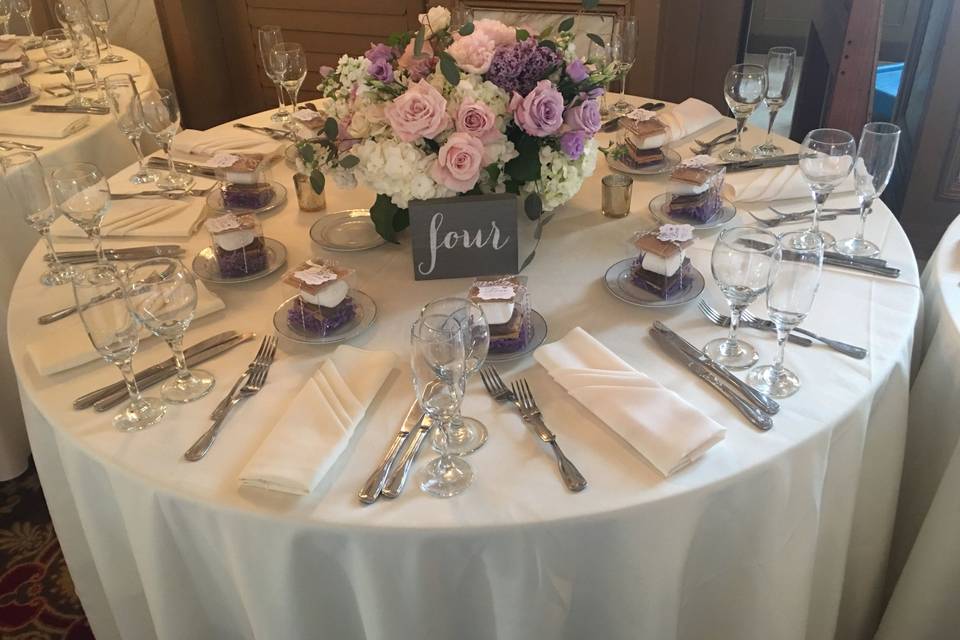 Guest Table