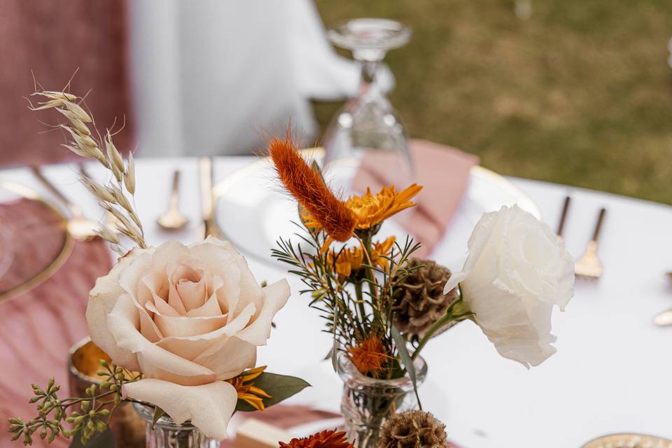 Bud Vase Centerpiece