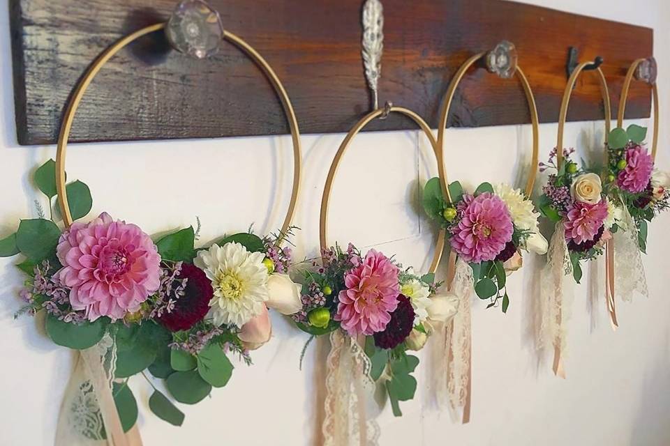 Dahlia hoop bouquets