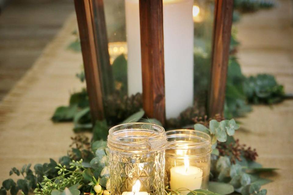 Winter wedding table scape