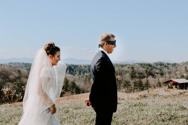 Cassie & Grady's first look.