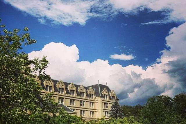 Hilton Pearl River
