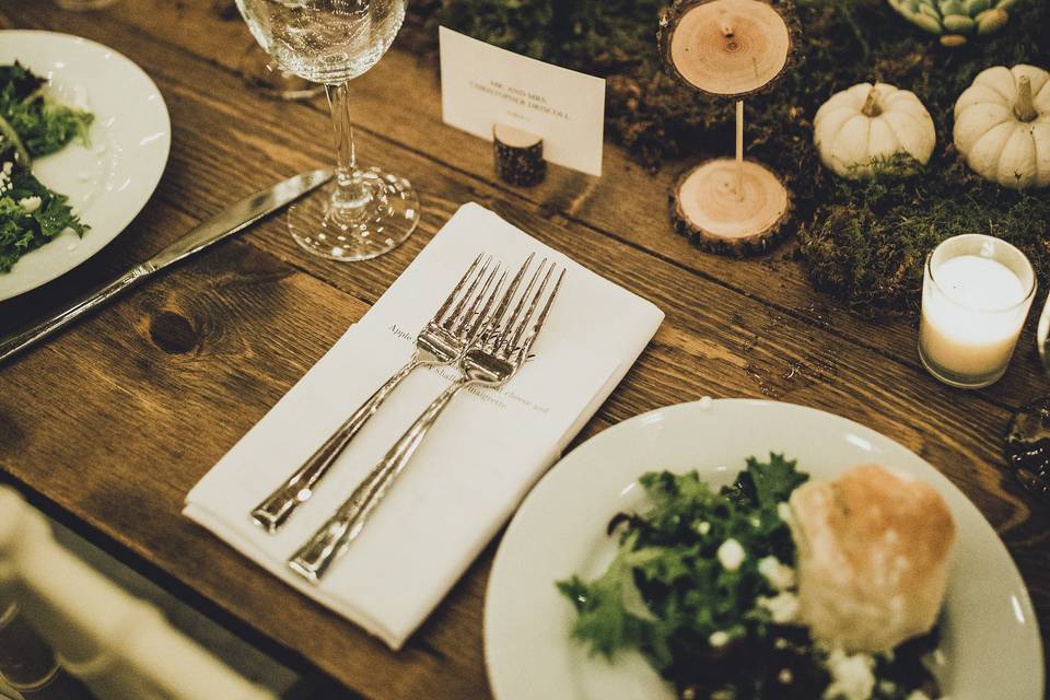 Sherwood Forest Farm Table