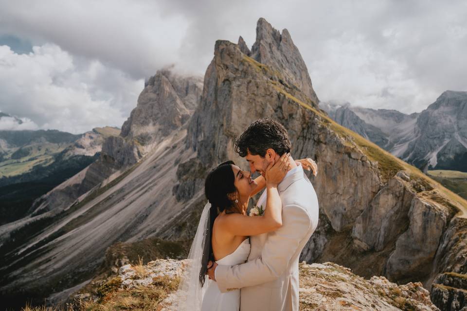 Bride and groom on Seceda