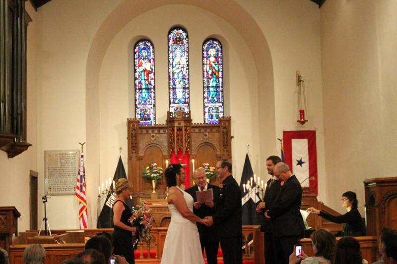Wedding ceremony at Historic Fort Snelling Memorial Chapel in Minneapolis, MN, with pianist Sharon Planer.