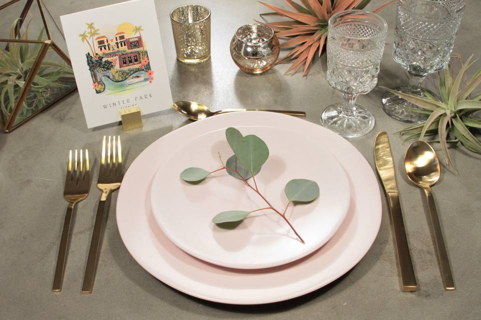 Table setting and cutlery