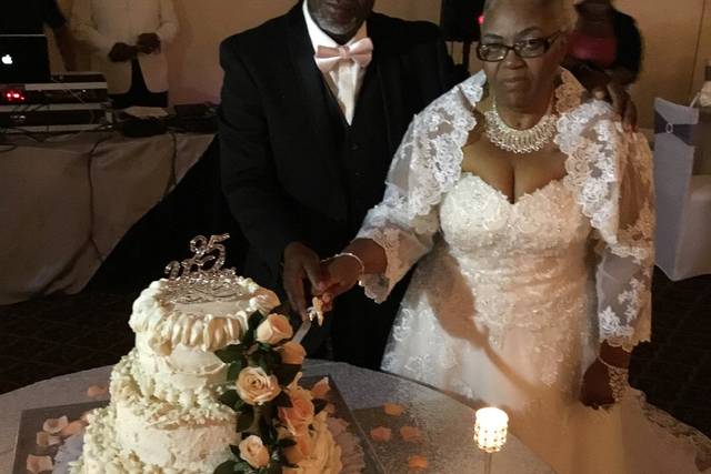 Cutting the cake