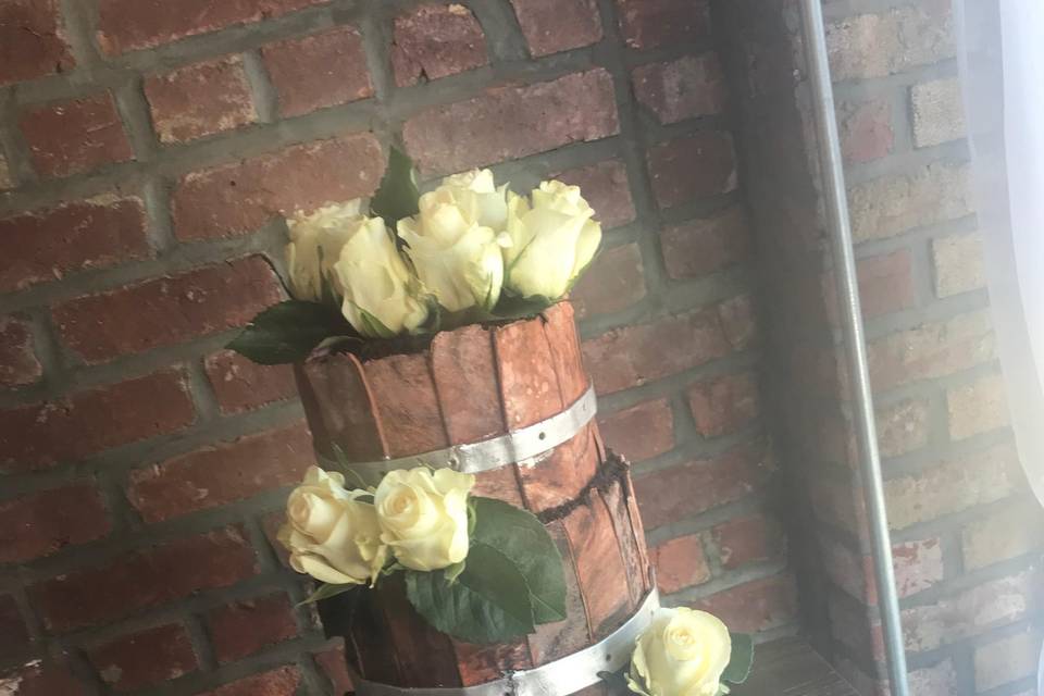 Rustic flowerpot cake