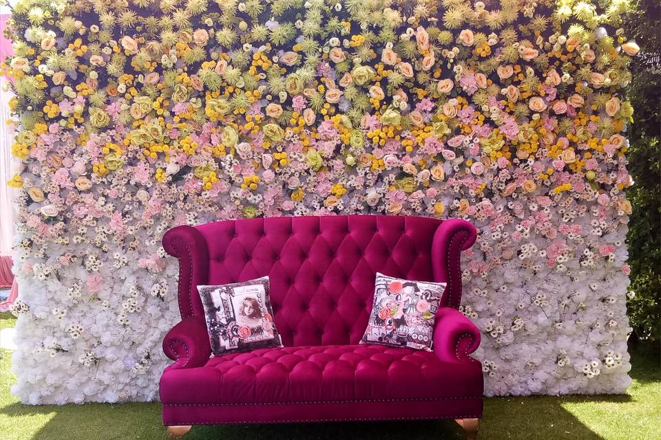 Floral ombre couple seating