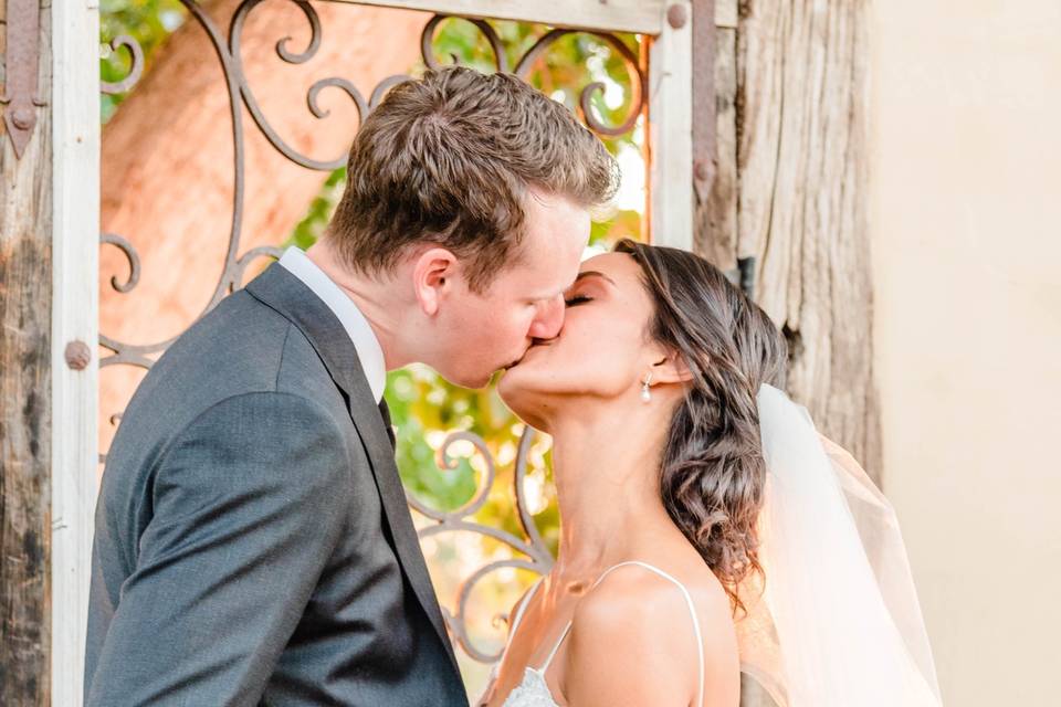 Sequoias forest elopement